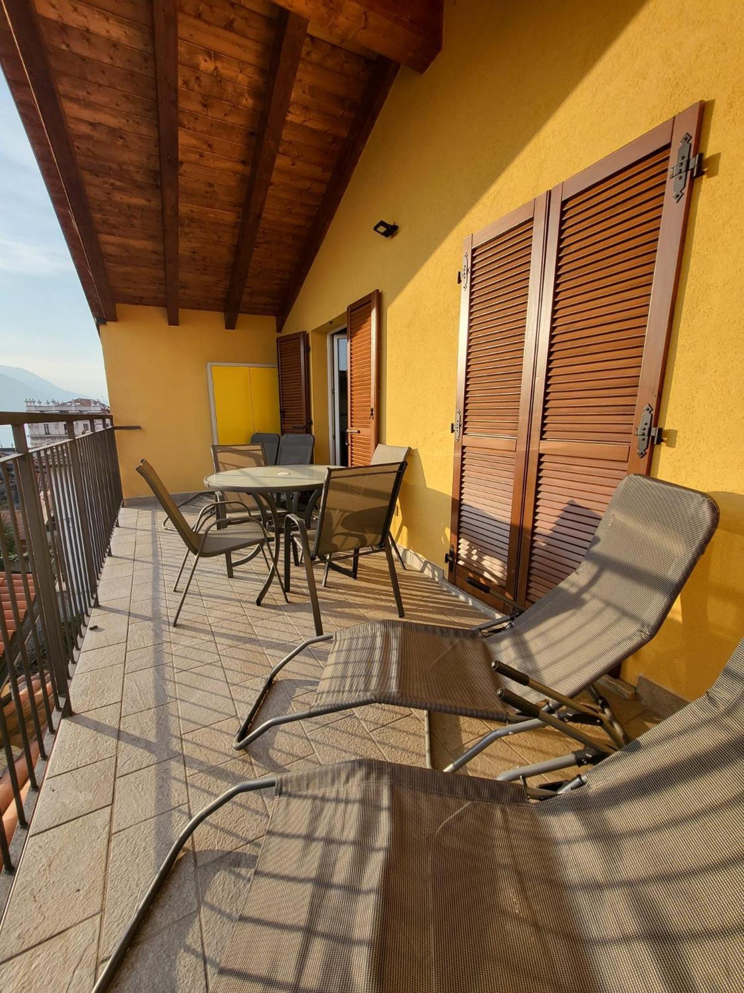 Penthouse Federico With Lake View - Residenza Silvana Verbania Exterior photo